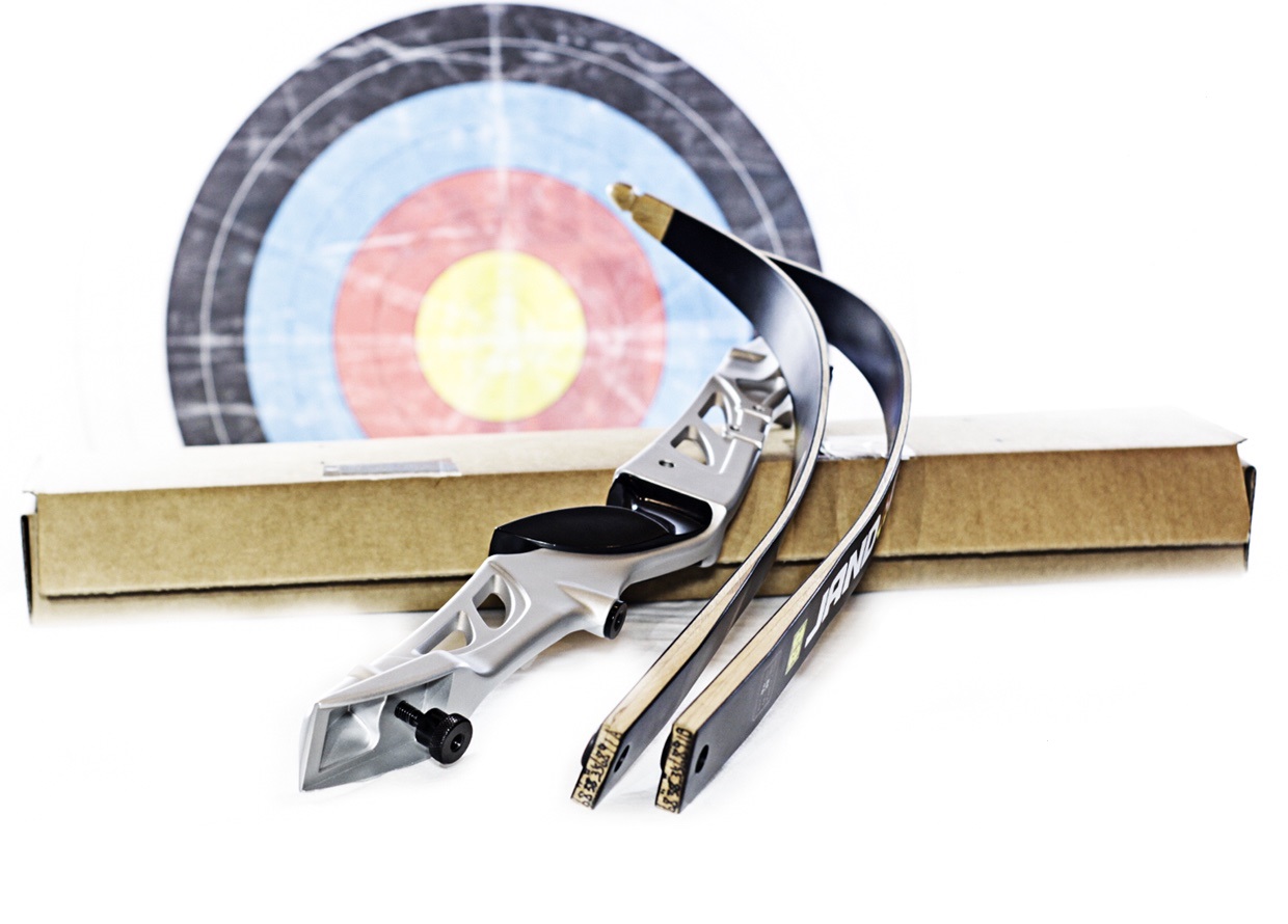 Лук рекурсивный (Олимпик) 68" 38# (серебристая рукоять, чёрные плечи)